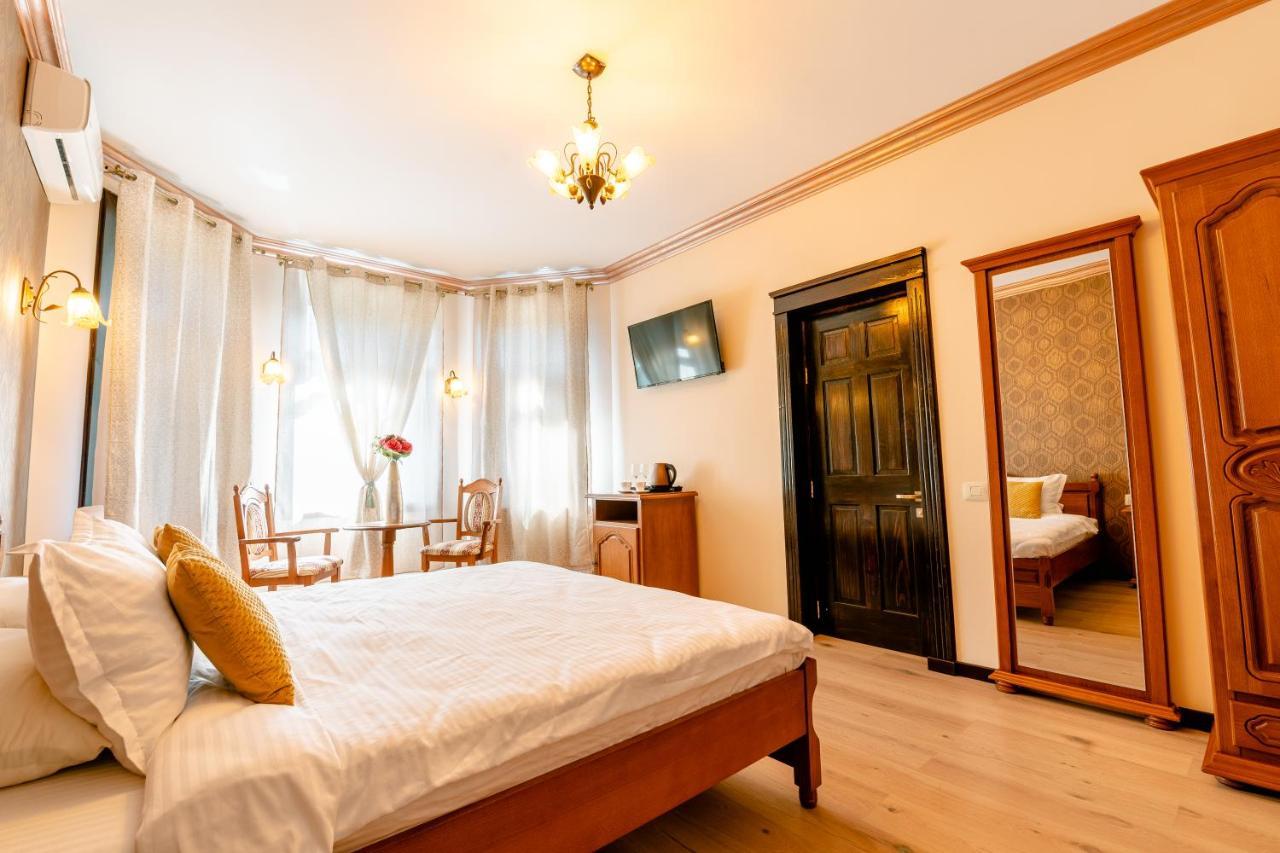 Vila Genia Câmpulung Moldovenesc エクステリア 写真