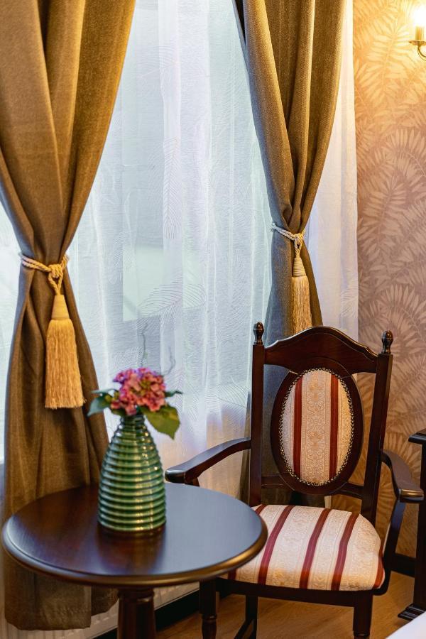 Vila Genia Câmpulung Moldovenesc エクステリア 写真